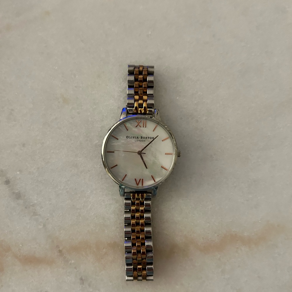 2 watches and 3 necklaces for $50 - Picture 5 of 11